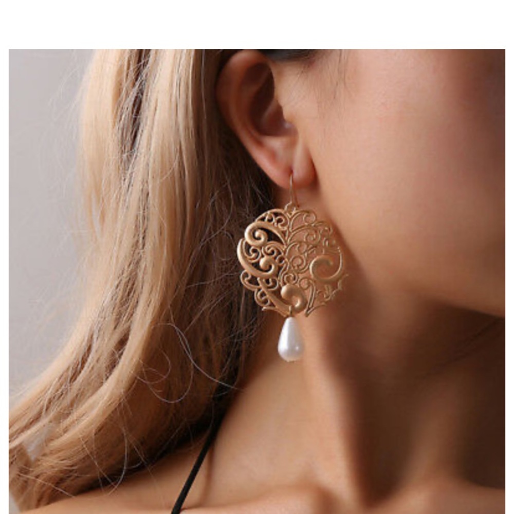 Gold medallion pearl earrings